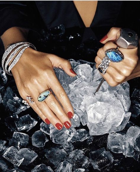 Cartier Diamond Bracelet, Luxury Diamond Jewelry, Magazine Model, Jewellery Photography Inspiration, Jewelry Photography Styling, Christmas Shoot, Jewelry Editorial, Jewelry Photoshoot, Contemporary Photographers