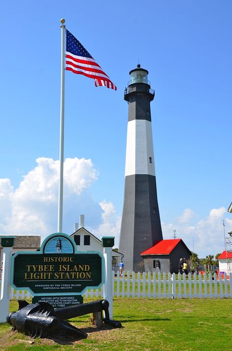 History buffs won't want to miss the Tybee Island Light Station which has one of the nation's oldest and tallest lighthouses, originally built in 1733. Visitors can climb its 178 steps to the top and enjoy breathtaking views. Tybee Island Lighthouse, Georgia Coast, Lighthouse Pictures, Travel United States, Georgia Travel, Georgia Usa, Tybee Island, Travel Writing, Light Houses