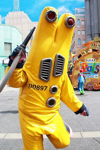 CDA | Flickr - Photo Sharing! Monsters Inc Cosplay, Monsters Inc Costume, Guy Cosplay, Awesome Cosplay, Epic Cosplay, Creative Costumes, Disney Infinity, Disney Cosplay, Face Characters