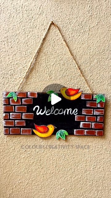 Colours Creativity Space on Instagram: "Welcome Sign Board / Best Cardboard Craft / welcome plate / Best Out Of Waste / Reuse Recycle / Door Hanging / Cardboard Wall Hanging / Garden Decor /  Home Decor DIY   ❤️ Follow @colours_creativity_space  for more 👍  ❤️ Material :  cardboard, Acrylic colours and glue   #welcomesign #welcome  #homedecor #cardboardcraft #wallhanging #easydiy  #reuserecycle  #walldecor #gardendecor  #trending #welcomeplate" Welcome Home Wall Decor, Art And Craft For Home Decoration, Wall Decor Design Craft, Creative Crafts For Room Decor, Crafts Out Of Waste Materials, Easy Wall Hangings, Door Wall Painting Ideas, Handmade Door Hangings, Wall Hanging From Cardboard