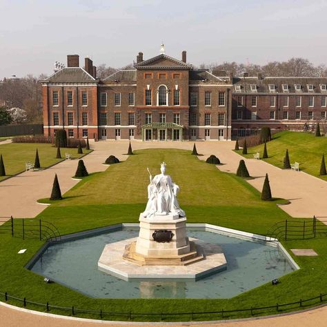 Inside Kensington Palace, Diana Queen, London With Kids, Palace London, Travel London, Kensington Gardens, Kensington Palace, Family Days Out, Things To Do In London