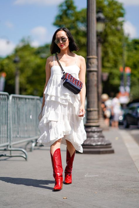 7 Outfits That Will Make You Want To Wear Boots All Summer Long Red Boots Outfit, Red Cowboy Boots Outfit, Summer Boots Outfit, Western Boots Outfit, Outfit Botas, Lace Ruffle Dress, Chriselle Lim, Dresses With Cowboy Boots, Red Cowboy Boots