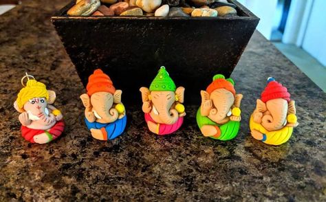 Ganesh Making, Super Clay, Clay Art For Kids, Clay Ganesha, Ganesh Chaturthi Decoration, Fall Canvas Painting, Frog Crafts, Kids Clay, Tile Crafts