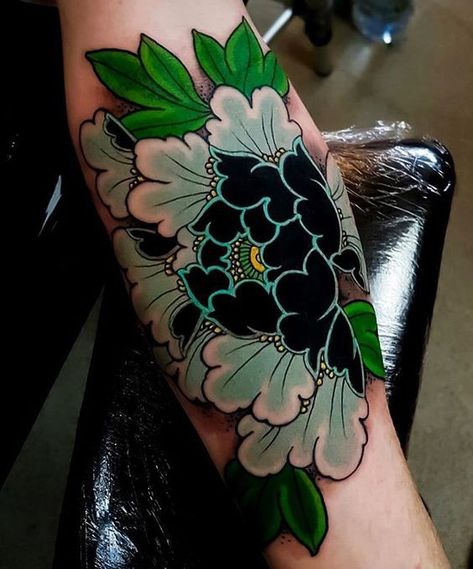 Vibrant green flower tattoo | www.otziapp.com Flower Tattoos And Meanings, Japanese Flower Tattoos, Tattoo Fairy, Tattoos And Meanings, Japanese Flower Tattoo, Thai Tattoo, Flowers Instagram, Japanese Flower, Irezumi Tattoos