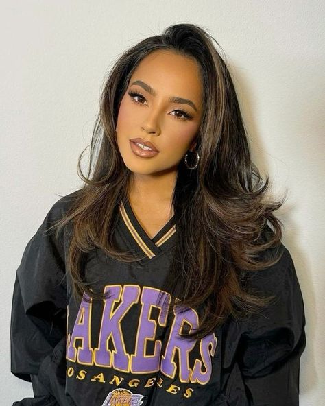 Becky G Makeup, Becky G Hair, Becky G Style, Becky G Outfits, Lakers Girls, Light Makeup Looks, Haircut And Color, Becky G, New Haircuts