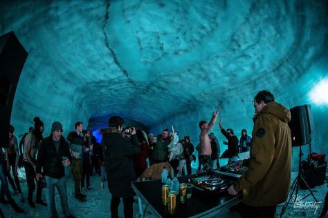 Iceland will be hosting its 2nd Secret Solstice festival in the Langjökull glacier cave, which might possibly by the coolest music festival on Earth. Glacier Iceland, Solstice Festival, Iceland Glacier, Sun Music, Dance Event, Facebook Party, Beautiful Cottages, Nighty Night, Edm Festival