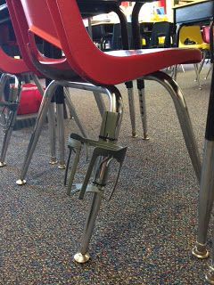 Flexible Seating Ideas, Student Desk Organization, Flexible Seating Classroom, Teacher Of The Year, Classroom Desk, Kindergarten Classroom Decor, Classroom Hacks, Math Centers Middle School, Seating Ideas