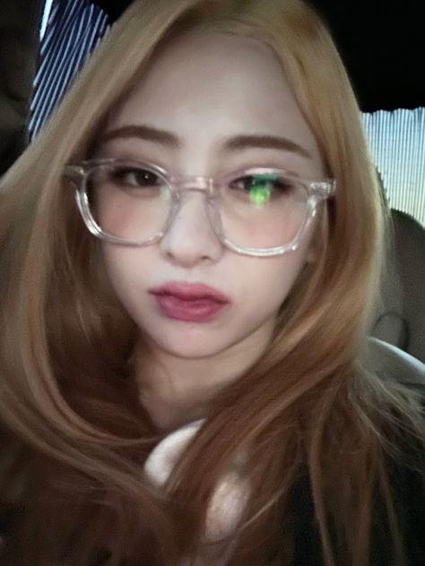 Yunjin Kim, Clear Glasses, Huh Yunjin, Blue Flames, Kim Chaewon, In The Car, Girl Icons, Kpop Girl Groups, Girl Crush