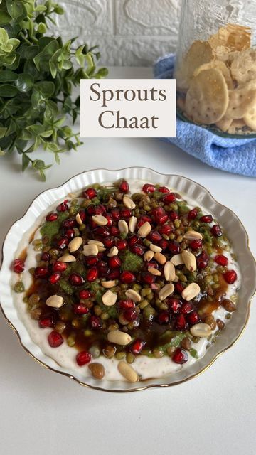 Guntas Sethi on Instagram: "✨ Sprouts Chaat ✨ Looking for a protein packed snack- this sprouts Bhel is just the perfect dish loaded with flavour and all things fresh! 💚 Recipe: 🥗 This protein packed dish makes for a wholesome snack or even a light lunch! 🥗 You can soak a variety of legumes, let the sprout overnight and make a mixed bhel. 🥗 You can soak sprouts overnight and boil them before you assemble it together! #sprouts #sproutsbhel #proteinmeal #healthyrecipes #recipereels #foodreel