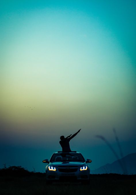 Sunroof Car Photography, Car Sunroof Photoshoot, Sunroof Photoshoot, Sunroof Picture Ideas, Men Cars Photography, Cars Photography, Car Photoshoot, Black Hd Wallpaper, Car Poses