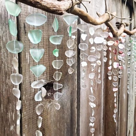 Tumbled Glass Projects, Sea Glass And Driftwood Art, Sea Glass And Driftwood Crafts, Tumbled Rock Projects, Sea Glass Mobile, Sea Glass Macrame, Display Rocks, Diy Chimes, Seaglass Mobile