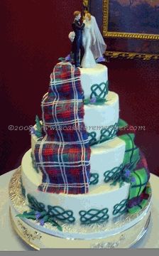 Love Among the Tartans:  A Celtic Cake.my wedding cake might just look something like this! ha ha Irish Wedding Cake, Scottish Wedding Cakes, Scottish Wedding Themes, Cake Pretty, Tartan Wedding, Cake Beautiful, 21st Cake, Scotland Forever, 21st Birthday Cakes