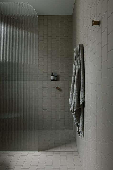 VANTAGE — Studio Yugen Engineering Icon, Copper Fixtures, Shower Screens, Cork Tiles, Concrete Basin, Fluted Glass, Brushed Copper, Bath Tiles, Bathroom Trends