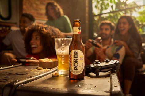 Beverage Photography Ideas, Beer Advertisement, Beer Commercials, Food Videography, Beer Photography, Beer Advertising, Beer Ad, Wine Photography, Orange Wine