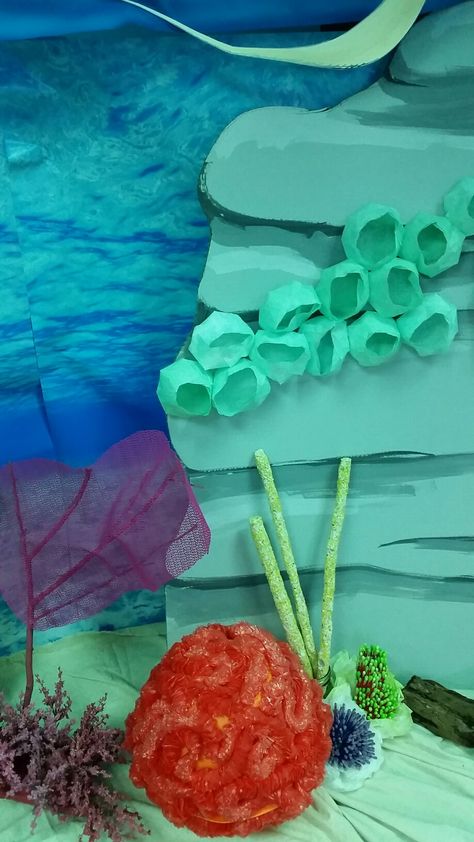 Coral reef: brain coral from plastic bowls and leis, branch coral using drawer liner. Crepe Paper Coral Reef, Paper Coral Reef, Paper Coral, Summer Bulletin Boards, Brain Coral, Easter Projects, Plastic Bowls, Rain Forest, Mermaid Birthday Party