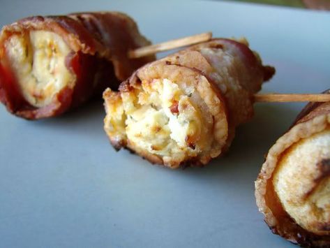 Cream Cheese Roll Up, Bacon Roll, Cheese Roll, Cream Cheese Rolls, Bacon Appetizers, Easy Bacon, Mini Bites, Cheese Rolling, Superbowl Snacks