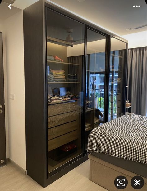 Small Bedroom Closet Design, Glass Wardrobe Design, Wardrobe Design Bedroom Sliding, Wardrobe Internal Design, Glass Sliding Wardrobe Doors, Wardrobe Laminate, Cupboard Makeover, Wardrobe Laminate Design, Sliding Door Wardrobe Designs