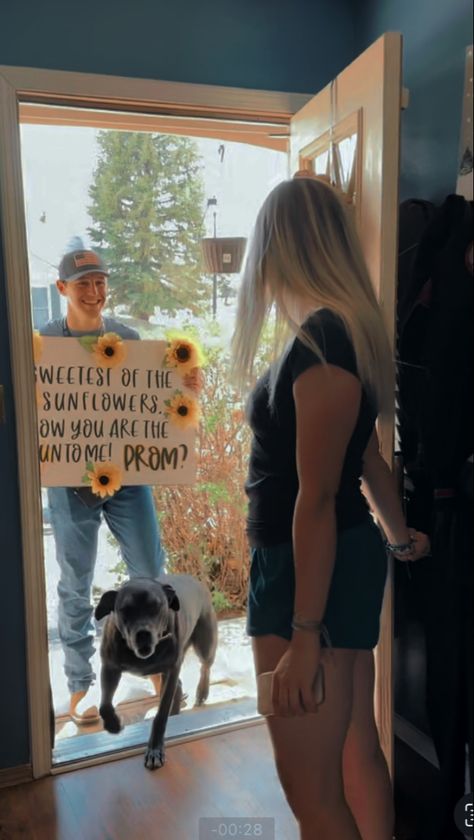 Country Homecoming Proposal, Best Prom Proposals, Cute Hoco Proposals, Cute Promposals, Country Prom, Prom Posters, Homecoming Signs, Cute Homecoming Proposals, Cute Prom Proposals