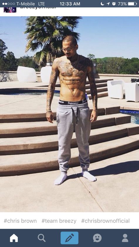 Heartbreak On A Full Moon, Chris Brown Shirtless, Chris Brown Dance, Chris Brown Funny, Chris Brown Official, Chris Brown And Royalty, As Your Boyfriend, Brown Pictures, Chris Breezy