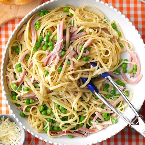 Hay and Straw Budget Friendly Dinner, Paprika Pork, Best Pasta Recipes, Pea Recipes, Comfort Food Recipes Dinners, Pasta Dinners, Hay Day, Cheap Dinners, Hearty Dinner