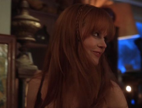 Gillian Owens Hair, Nicole Kidman Practical Magic Hair, Gillian Owens, Sandra Bullock Movies, Practical Magic Movie, Witchy Outfits, Witch Girl, Magic Hair, Practical Magic