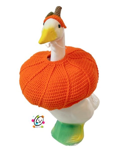 Free Pattern: Pumpkin Goose Set - snappy tots Goose Costume, Pumpkin Suit, Porch Goose, Goose Dress, Goose Clothes, Pumpkin Outfit, Pumpkin Carving Patterns, Plastic Grocery Bags, Fall Patterns