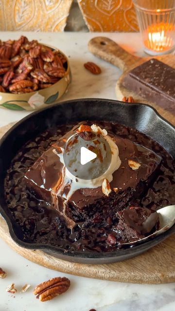 Sizzling Brownie With Ice Cream, Baking Recipes Chocolate, Brownie Eggless, Brownie With Ice Cream, Sizzling Brownie, Bake With Shivesh, Gooey Brownies, Brownie Ice Cream, Eggless Desserts