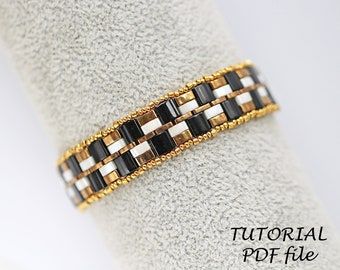 Bracelet Tila, Beaded Jewelry Pattern, Beadwork Tutorial, Beadwork Bracelet, Motifs Perler, Beaded Bracelets Tutorial, Bead Weaving Patterns, Beaded Jewelry Tutorials, Seed Bead Tutorial