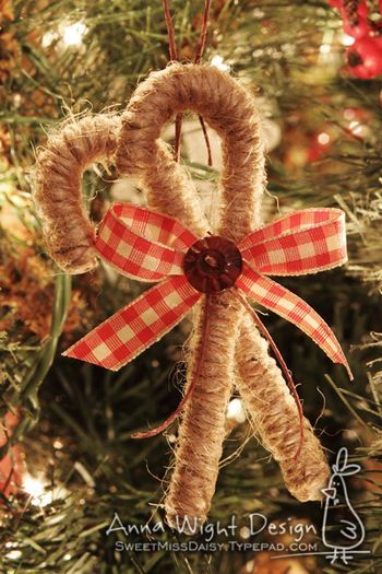 Candy cane ornaments wrapped in jute and tied with ribbon Wrapped Candy Canes, Wrapped Candy, Candy Cane Ornament, Homemade Christmas Decorations, Burlap Christmas, Handmade Christmas Decorations, Rustic Christmas Tree, Christmas Ornaments Homemade, Primitive Christmas