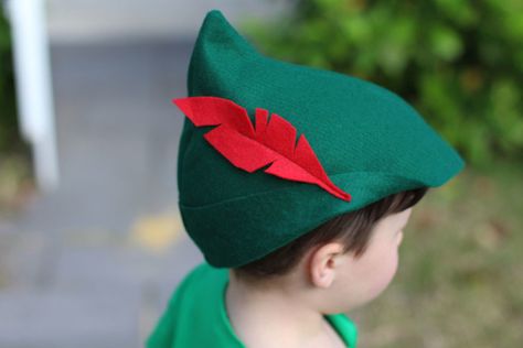 Peter Pan Costume Diy, Peter Pan Costumes Diy, Peter Pan Hat Diy, Peter Pan Hat Pattern, Diy Peter Pan Hat, Peter Pan Hat Diy Felt, Felt Peter Pan Hat, No Sew Peter Pan Hat, Peter Pan Crafts