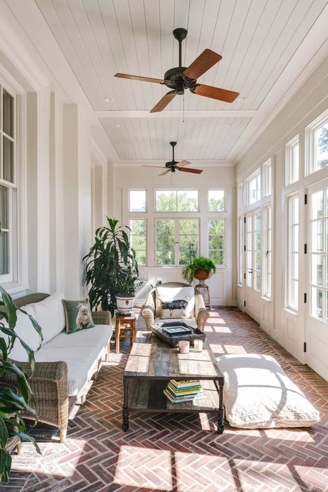 12 Ways to Upgrade Your Home With French Doors Sunroom Remodel, Small Sunroom, Porch Design Ideas, Four Seasons Room, Balkon Decor, Sunroom Addition, Sunroom Decorating, Sunroom Designs, Florida Room