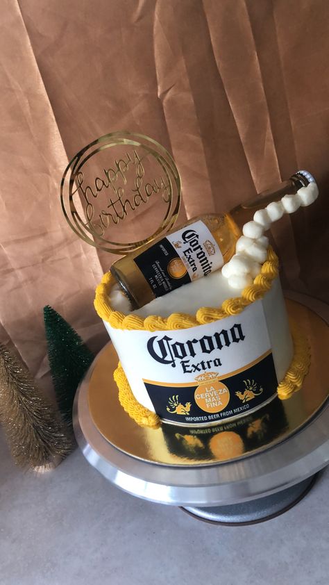 Liquor Cupcakes, Beer Themed Cake, Beer Cakes, Candy Tables, Beer Cake, Beer Theme, Birthday Cakes For Women, Amazing Cake, Cakes For Women