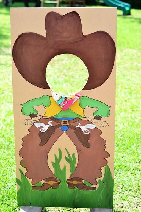 Fair Theme, Cowboy Theme Party, Wild West Party, Western Birthday Party, Farm Themed Birthday Party, Cowboy Birthday Party, Western Birthday, Western Theme Party, Cowgirl Birthday Party