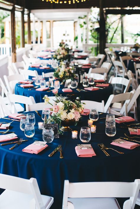 Navy Blush Weddings, Cheap Wedding Table Centerpieces, Round Wedding Tables, Blue And Blush Wedding, Wedding Wonderland, Table Runners Wedding, Table Wedding, Navy Blue Wedding, Navy Wedding