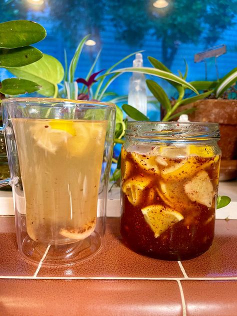 Healing Lemon, Ginger, Cinnamon & Honey Elixir Elixer Recipes, Honey Elixir, Lemon Drink Recipes, Elixir Recipe, Cinnamon Drink, Healthy Cleanse, Ginger Drink, Cinnamon Honey, Lemon Drink