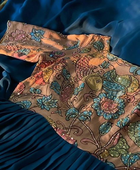 Work On Kalamkari Blouses, Kalamkari Blouse Designs Latest, Kalamkari Blouses, Kalamkari Blouse Designs, Kalamkari Blouse, Blouse Designs Catalogue, Saree Blouse Neck Designs, Long Dress Design, Simple Blouse Designs