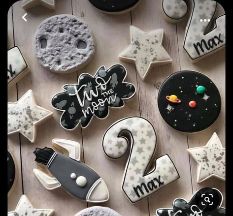 Moon Birthday, Two The Moon, Galaxy Party, 2nd Birthday Party For Boys, 2nd Birthday Boys, Moon Photo, Astronaut Birthday, Second Birthday Ideas, Moon Party