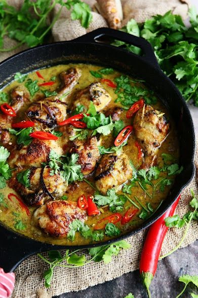 Chicken Drumsticks Oven, Drumstick Recipes Oven, Green Curry Chicken, Thai Chicken Curry, Taste Of Home Recipes, Chicken Drumstick, Baked Chicken Drumsticks, Chicken Leg Recipes, Drumstick Recipes