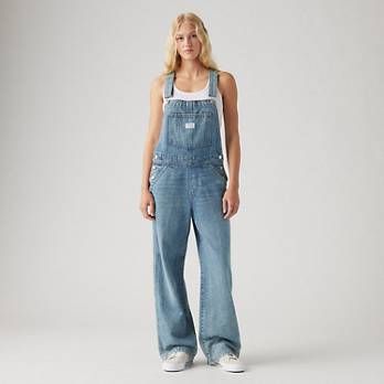 Baggy Women's Overalls - Medium Wash | Levi's® US Levi’s Overalls, Levis Overalls Outfit, Overalls Outfit Black Women, Levis Overalls, Baggy Overalls, Ribcage Jeans, Overalls Outfit, Women's Overalls, Relaxed Jeans