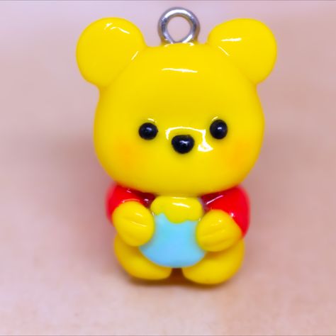 Winnie the pooh charm, disney winnie the pooh, cute pooh, cute winnie the pooh polymer clay charm Winnie The Pooh Clay Sculpture, Disney Polymer Clay Ideas, Winnie The Pooh Keychain, Clay Winnie The Pooh, Winnie The Pooh Clay, Glina Ideas, Cute Polymer Clay Ideas, Disney Clay Charms, Polymer Clay Disney Charms