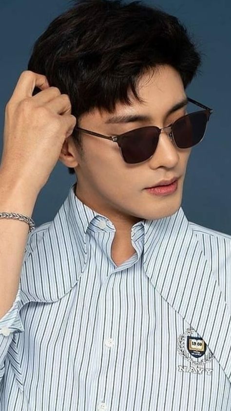 Korean Men Sunglasses, Asian Men Sunglasses, Asian Sunglasses, Korean Sunglasses, Japanese Oni, Male Oc, Wallpapers Hd, Sung Hoon, Korean Men