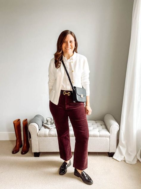 12 Effortless Burgundy Pants Outfit Ideas for Women - Be So You Burgundy Jeans Outfit Winter, Burgundy Jeans Outfit Women, What To Wear With Wine Colored Pants, Plum Pants Outfit Work, What To Wear With Maroon Pants, Burgundy Velvet Pants Outfit, Maroon Wide Leg Pants Outfit, Red Heels Outfit Work, Burgandy Pants Outfits Work Fall