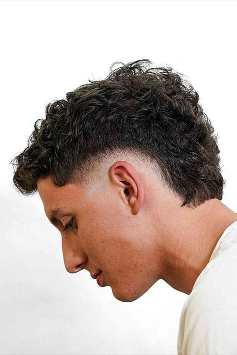 Perfect Short Mullet with a Burst Fade for Dudes Burst Taper Fade, Burst Taper, Burst Fade Haircut, Taper Haircut, Fade Haircut Curly Hair, Bold Haircuts, Haircut Ideas For Men, Fade Haircuts For Men, Mullet Fade