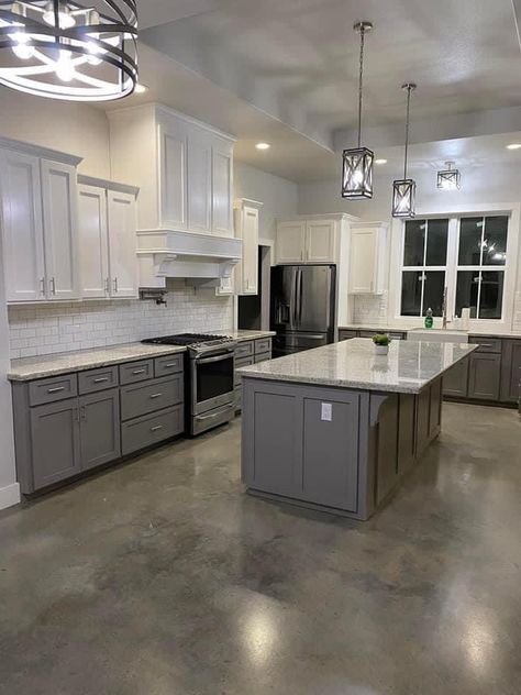 Shed House Kitchen Layout, Barndominium Ideas Concrete Floors, Poured Concrete Kitchen Floor, Concrete Floor Kitchen Ideas, Epoxy Floor Kitchen Ideas, Kitchen Cabinets With Concrete Floors, Barndominium With Concrete Floors, Grey Epoxy Countertop, Grey Stained Concrete Floors