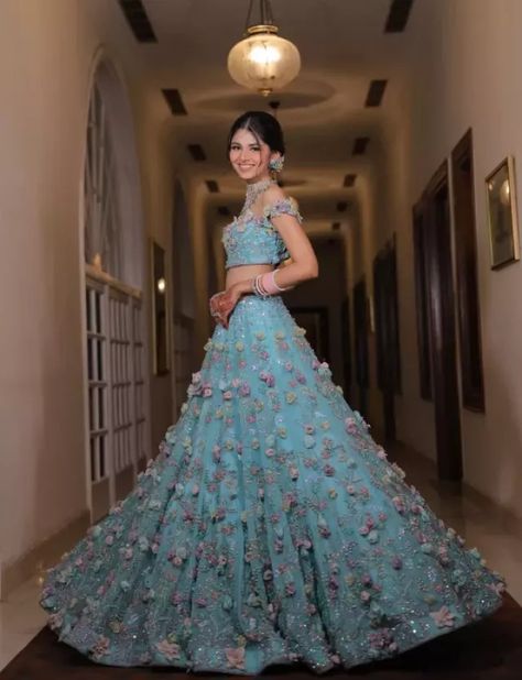 Sangeet Bridal Lehenga, Tanya Khanijow, Blue Floral Lehenga, Lehenga For Engagement, Engagement Look, Sangeet Outfit, Floral Lehenga, Bride Style, Social Media Influencer