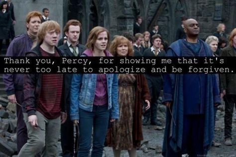 Percy Weasley.... James Sirius Potter, Percy Weasley, Film Harry Potter, Deathly Hallows Part 2, Julie Walters, The Deathly Hallows, Harry Potter Deathly Hallows, Oliver Phelps, Ron And Hermione