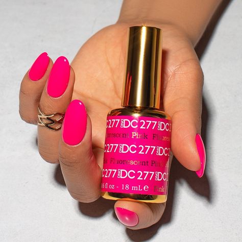 DND Gel on Instagram: “This shade lives up to its name: #FluorescentPink DC277 is a visible, radiant, neon hot pink that emits major summer vibes ☀️ #NeonFling…” Hot Pink Gel Nails, Neon Coral Nails, Dnd Gel Nail Polish, Dnd Nail Polish, Bright Pink Nails, Neon Nail Polish, Gel Nail Polish Colors, Dnd Gel Polish, Hot Pink Nails