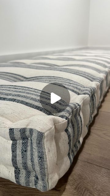 Cristal Frederick on Instagram: "Listen, if you can sew a regular cushion you can make a French mattress cushion.  This is the first one that I’ve ever made so I wanted to share a couple things that I learned or might do differently next time.   •I would probably make the cushion 1/2-1” bigger than I would usually make my cushion. Because of the edge detail it pulled in slightly smaller and I like my cushions to be snug in the space.  •Use button tufting thread the first time. I started by using upholstery weight thread and got to side 3 before it snapped. There is not much that I find more frustrating than being close to finishing a piece and then something happens.  •Stuff the corners extra extra extra! I had heard this tip and did put some in but I should have added more. It probably wo Diy Bench Cushion, French Mattress Cushion, French Mattress, Cushion Tutorial, Mattress Stitch, Tufted Bench, Couple Things, Tufted Cushion, Custom Cushions