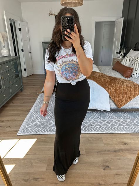 Band Shirt Maxi Skirt, Maxi Shirt Dress Outfit Winter, Tee And Dress Outfit, Shapewear Dress Outfit, Vans And Dress Outfit, Vans And Dress, Tshirt Over Maxi Dress Outfits, Maxi Dress With Tshirt, T Shirt Dress Outfit Winter