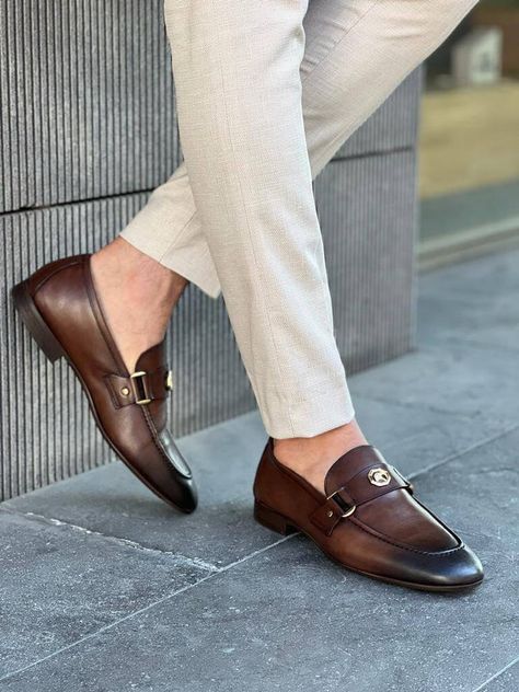 Brown Penny Loafers, Gents Shoes, Ballet Socks, Comfortable Mens Shoes, Gifts Box, Brown Leather Loafers, Best Shoes For Men, Brown Loafers, Elegant Shoes